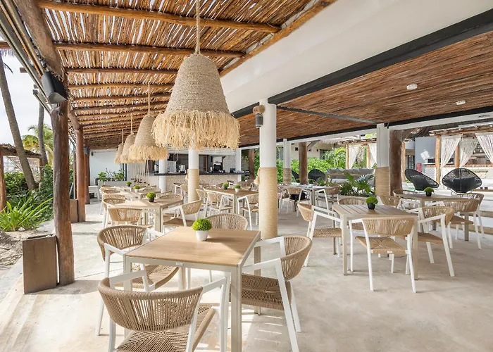 Areia - Front Lodge Playa del Carmen