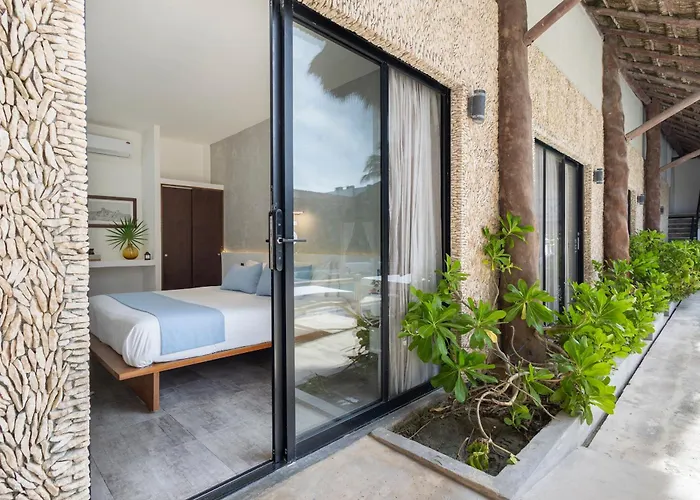 Areia - Front * Playa del Carmen