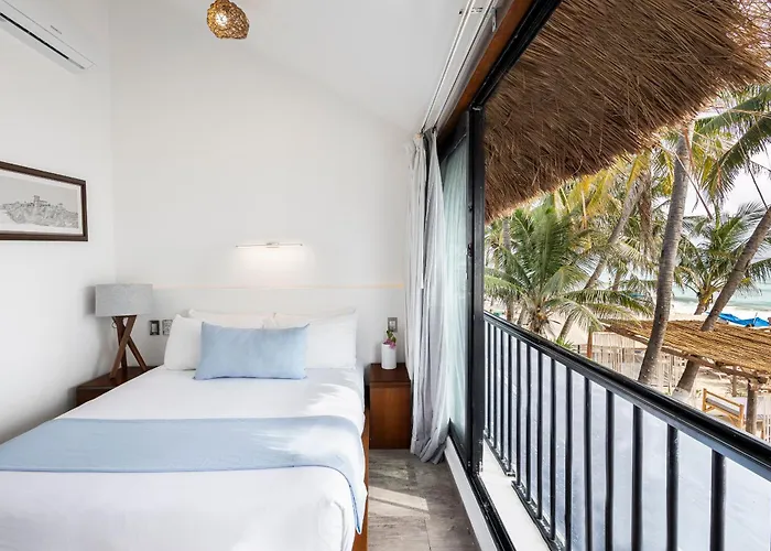 Areia - Front Lodge