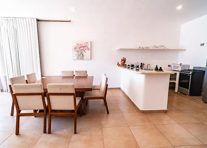 Areia - Front Lodge